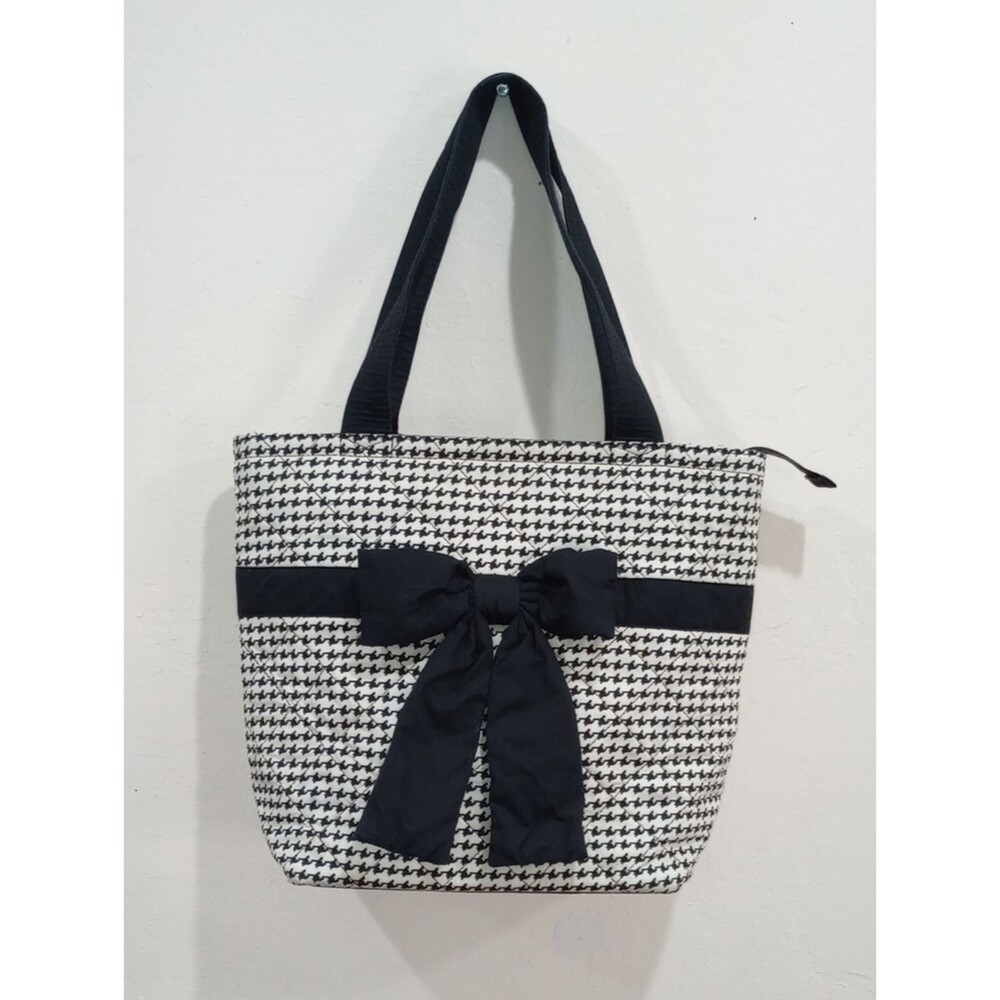 NaRaYa Quilted Shoulder Tote Bag Black & Ivory Cotton Blend Lined